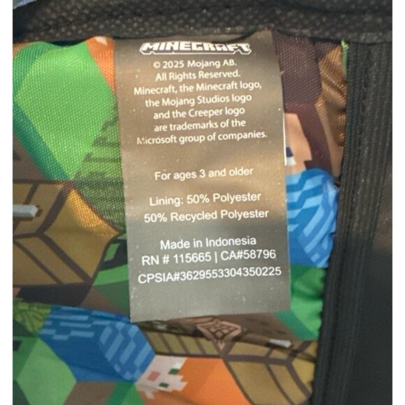 Minecraft Light Up Backpack 17 Inch Bag Unisex Black Green Padded Shoulders NEW - Picture 6 of 11